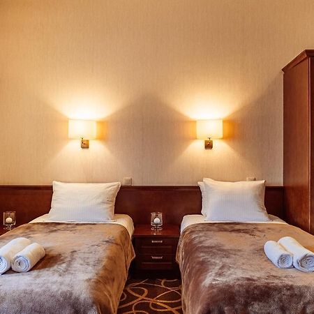 Hotel Dwor Choiny Kazimierzowka Ngoại thất bức ảnh