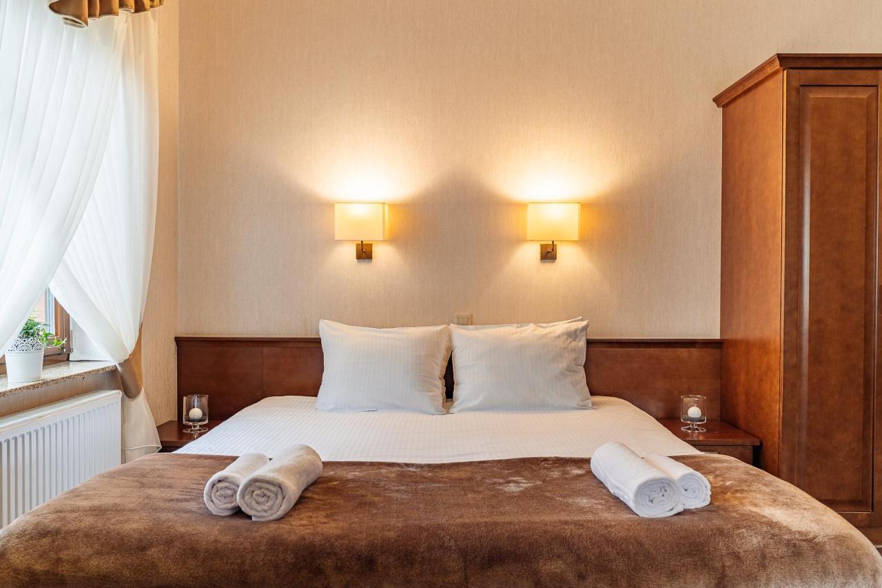 Hotel Dwor Choiny Kazimierzowka Ngoại thất bức ảnh