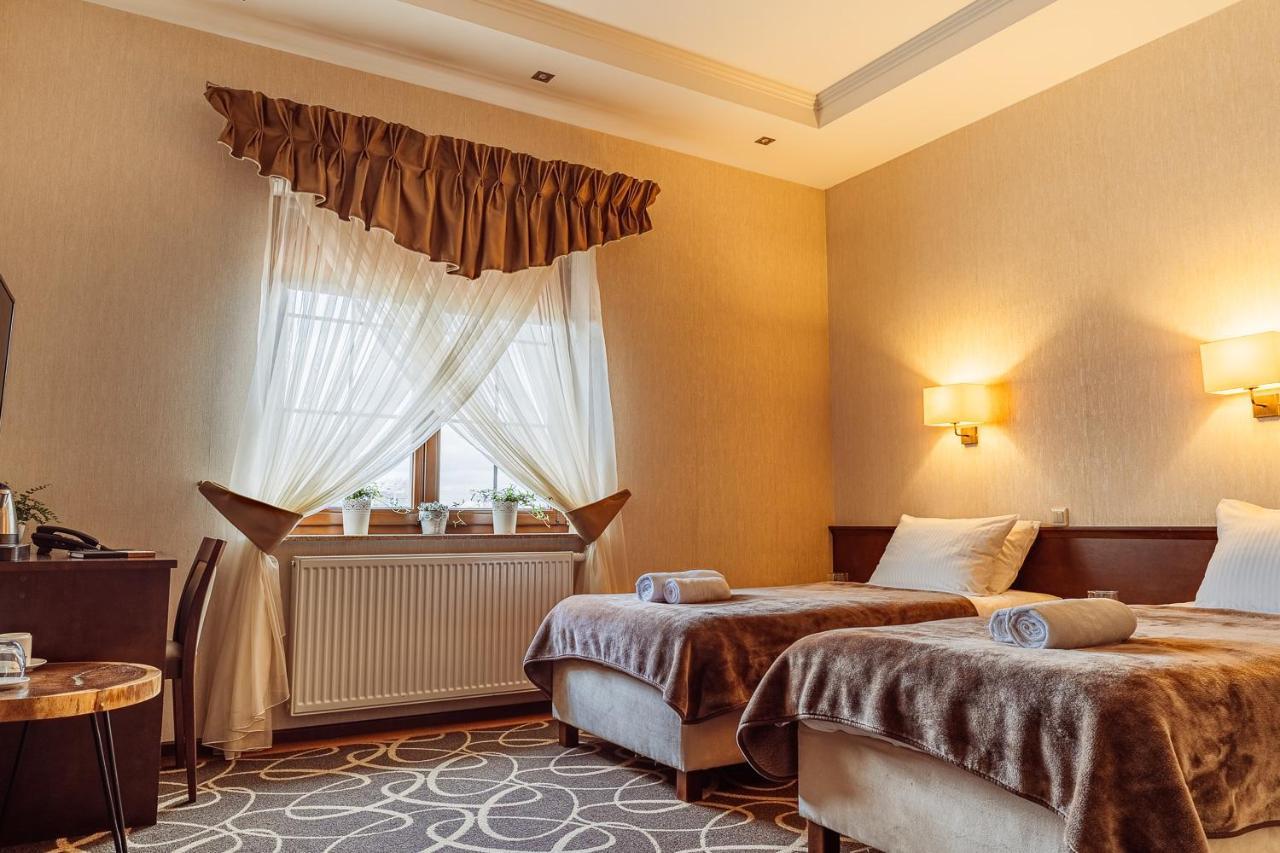 Hotel Dwor Choiny Kazimierzowka Ngoại thất bức ảnh