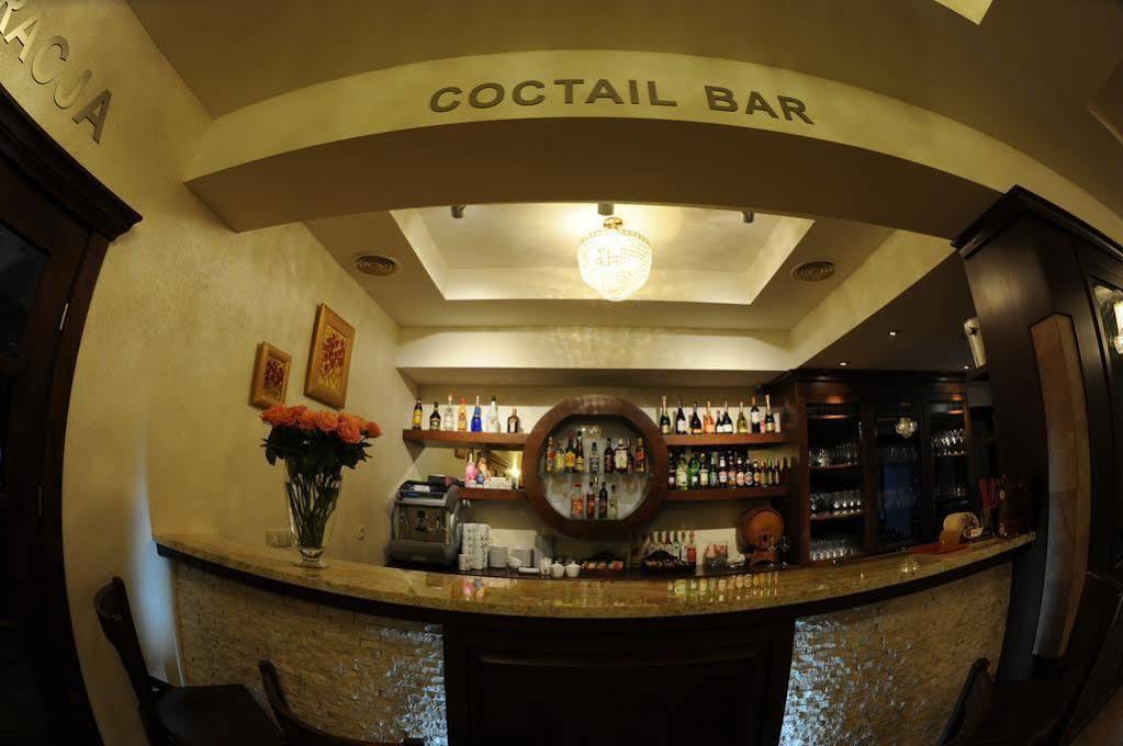 Hotel Dwor Choiny Kazimierzowka Ngoại thất bức ảnh