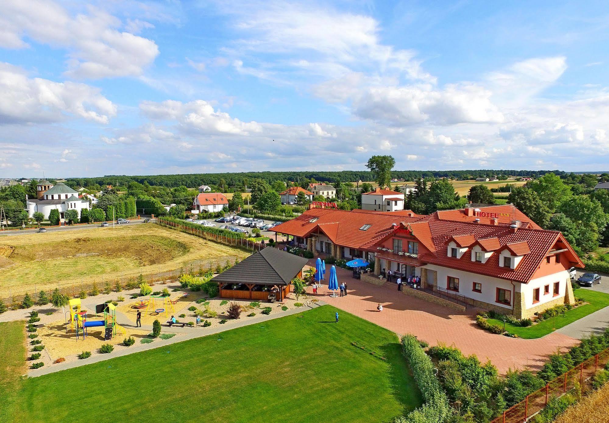 Hotel Dwor Choiny Kazimierzowka Ngoại thất bức ảnh